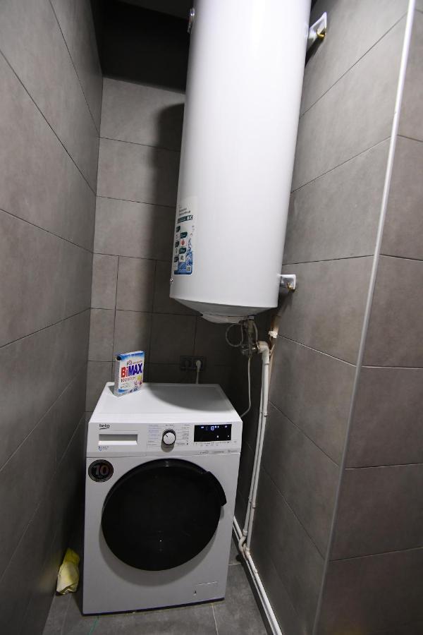 Capsuleplus Saburtalo Tbilisi Buitenkant foto